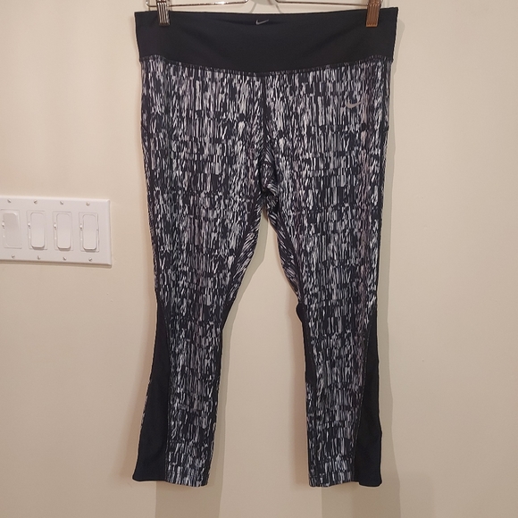 ❣️Ladies Nike active leggings size L (#150) - Picture 1 of 7